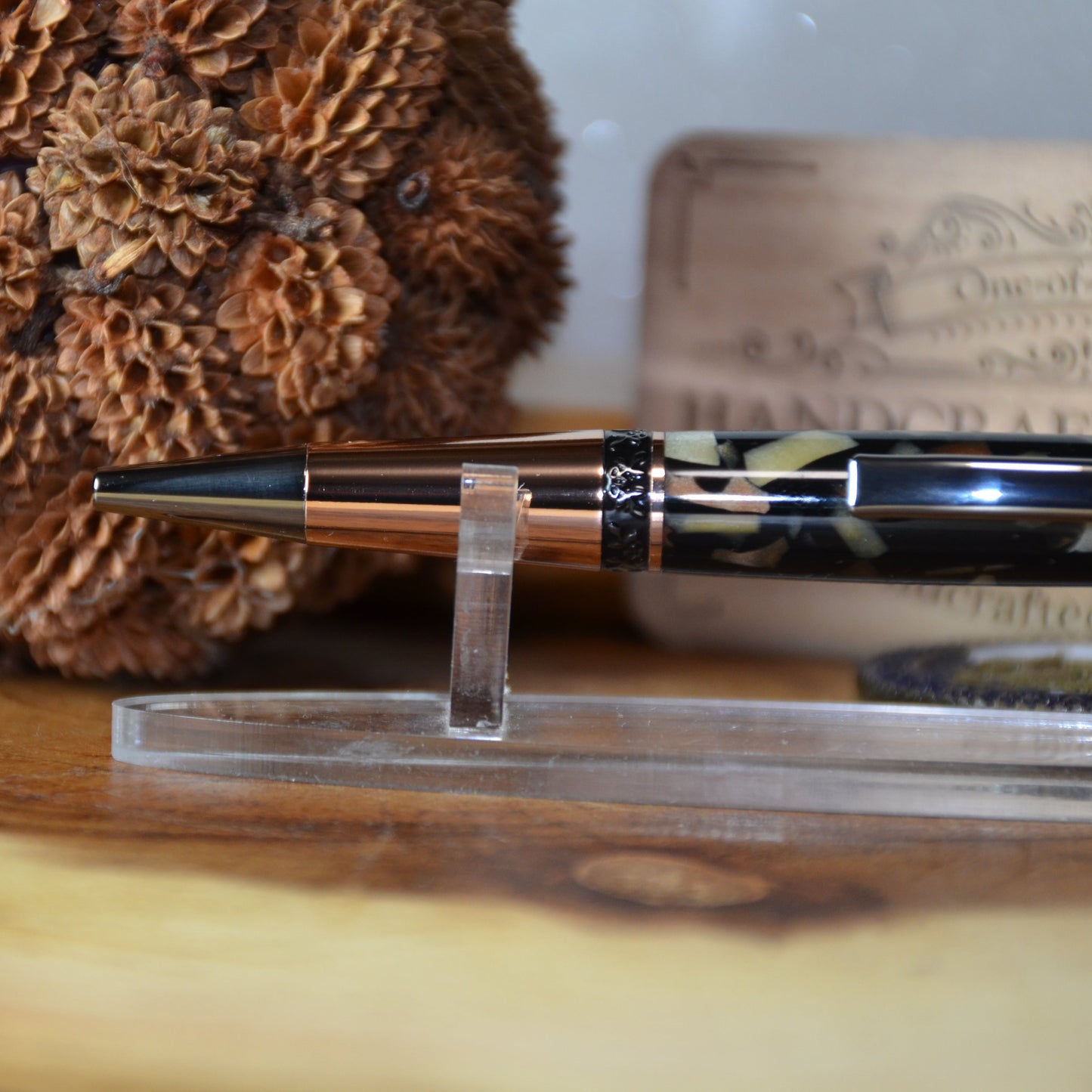 Aero Ballpoint Rose Gold & Black Titanium (Black & Gold Treasure)