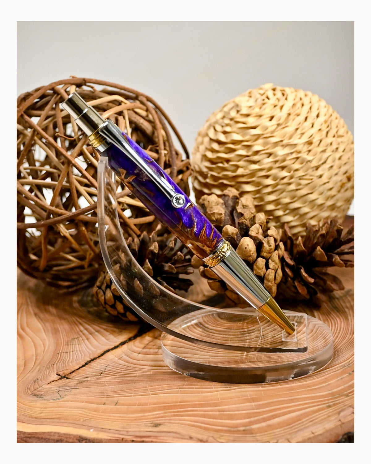 Majestic Squire (EDC)Click Chrome & Gold (Purple Haze Pine Cone)