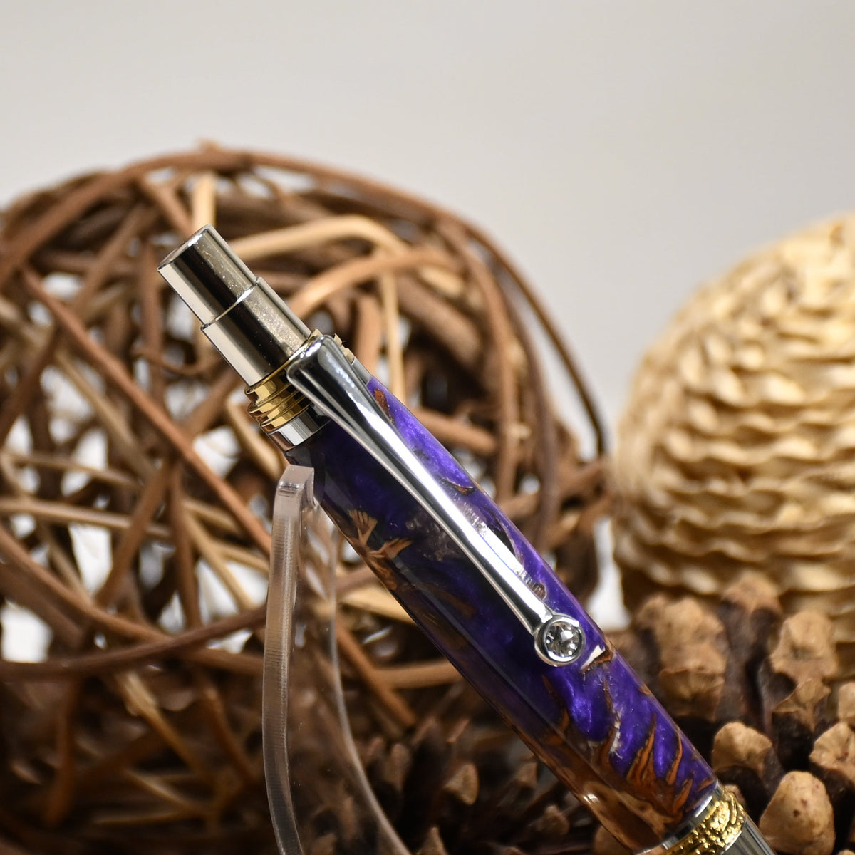Majestic Squire (EDC)Click Chrome & Gold (Purple Haze Pine Cone)