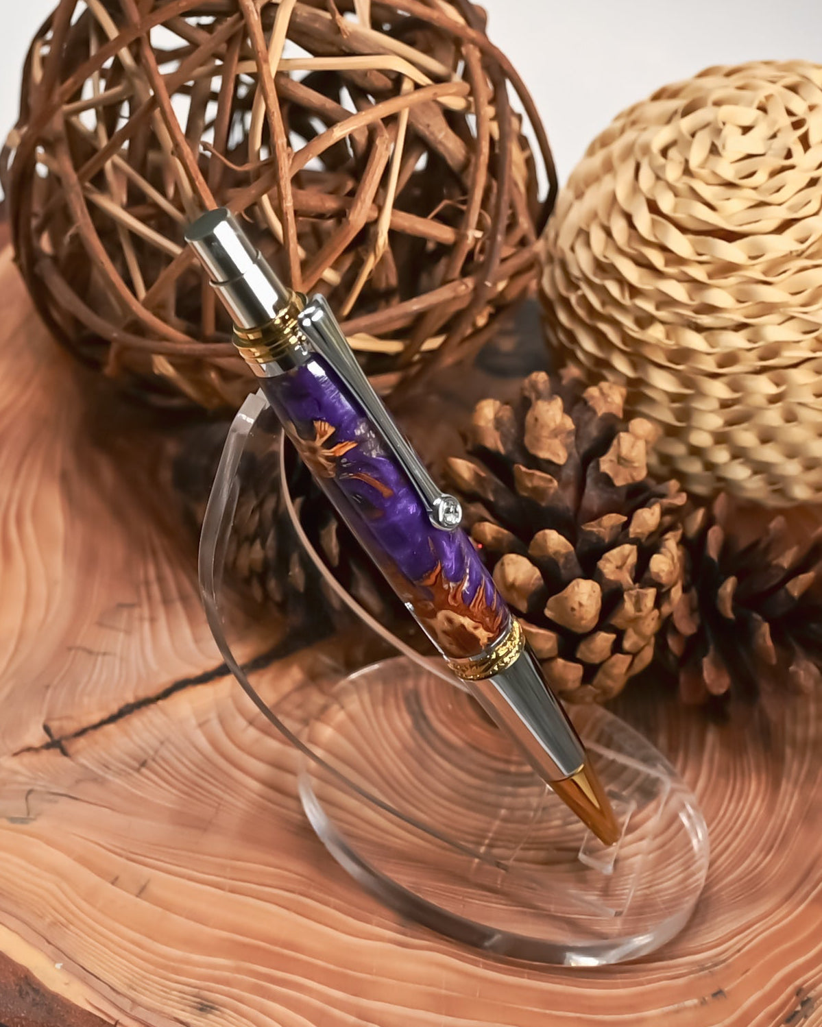 Majestic Squire (EDC)Click Chrome & Gold (Purple Haze Pine Cone)
