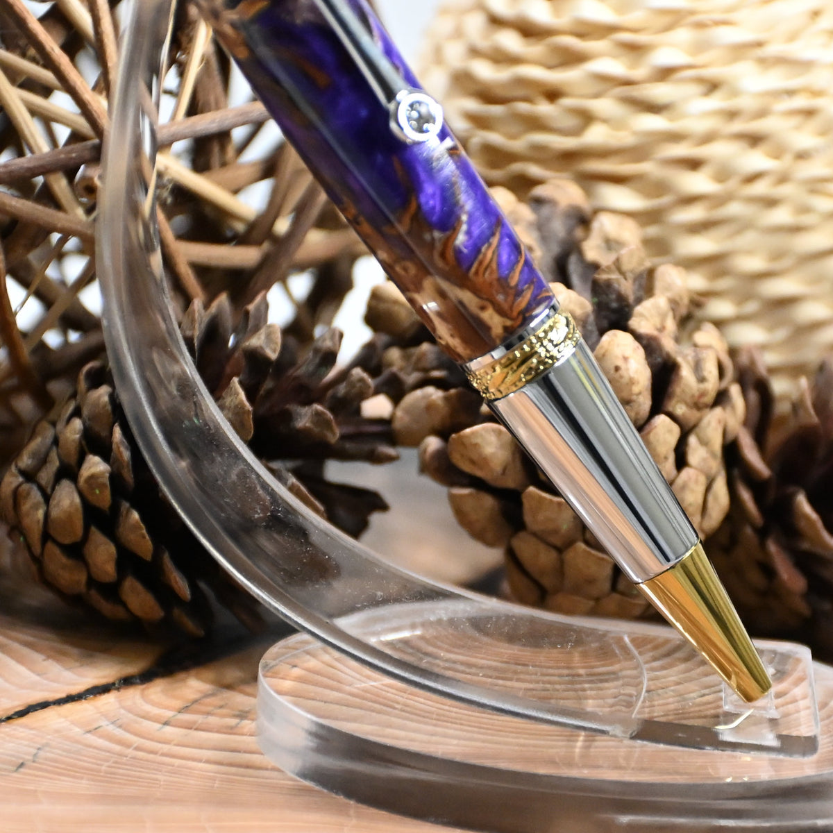 Majestic Squire (EDC)Click Chrome & Gold (Purple Haze Pine Cone)