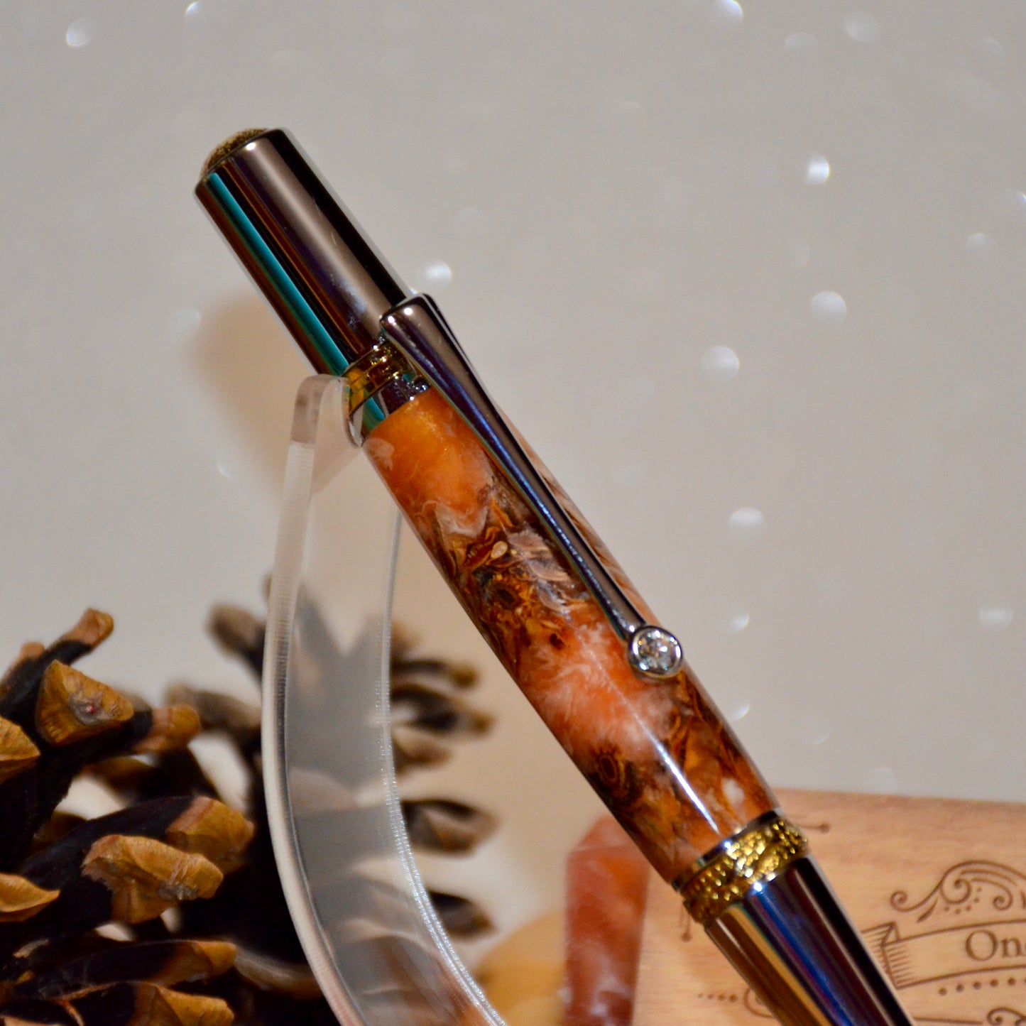 Majestic Squire Chrome & Gold (Apricot Pine Cone with White and Gold Marble)